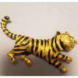 Vintage tiger brooch | gold animal pin | Gift for Grandmother | Gift for Mother